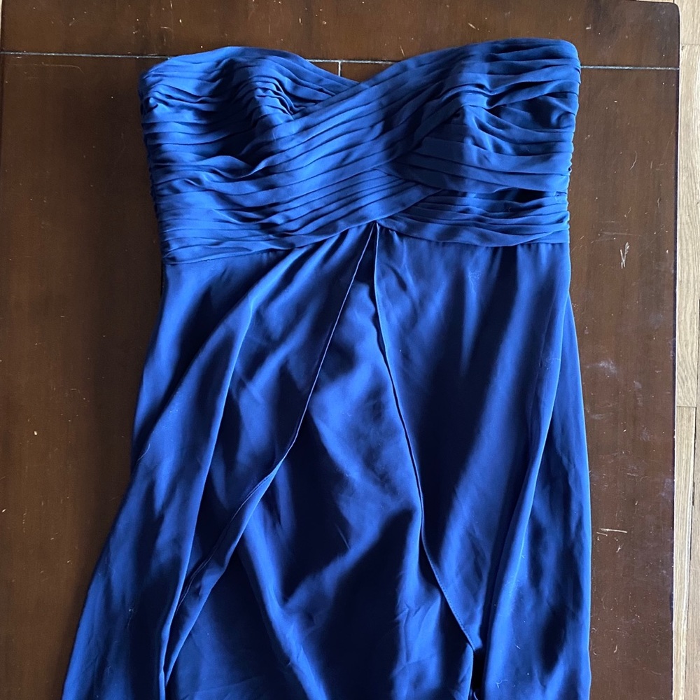 ✨David’s Bridal NWT Strapless High-Low Marine ✨